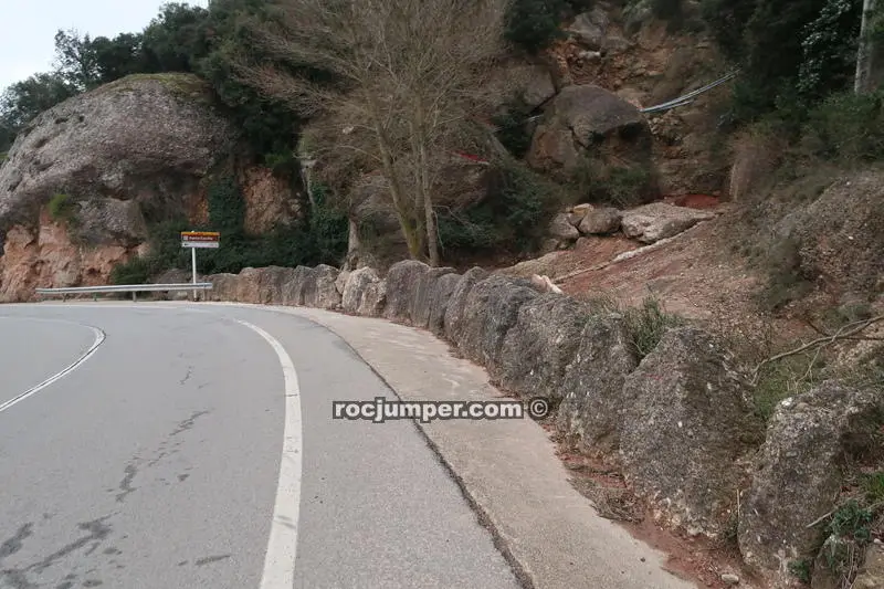 Torrent de la Cueva P-Petit Montserrat, Barcelona Desequipada