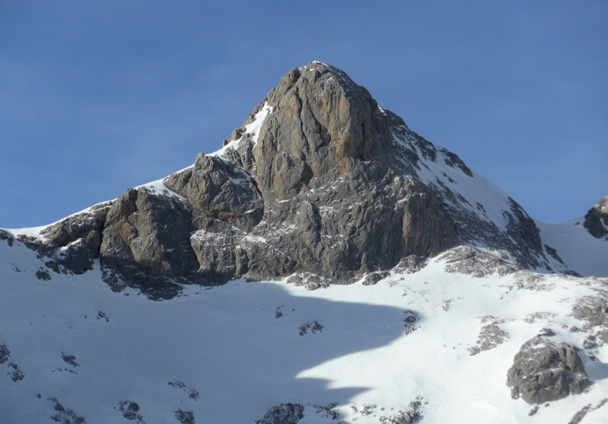 Torre del Hoyo Oscuro